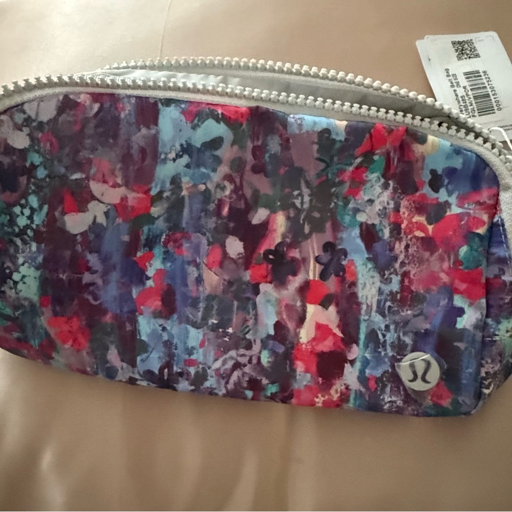 Lululemon belt bag-Rare